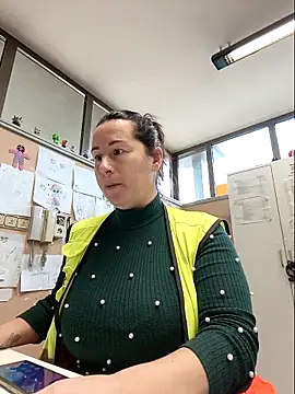 bichota85 online show from March 12, 12:41 pm