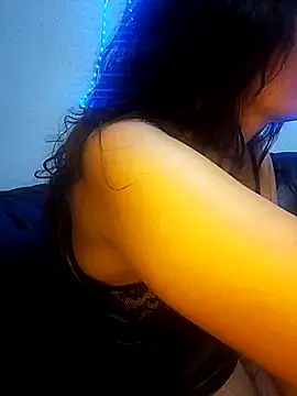dulcefanny online show from June 8, 1:28 am