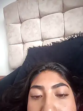 Snapshot of Violettabloom_ chatting on October 13, 8:55 pm Violettabloom online show from October 13, 8:55 pm