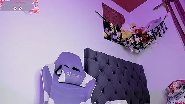 Lilithh Kuro online show from March 26, 12:35 am