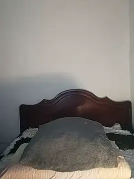 Vale stone  online show from October 19, 5:20 am