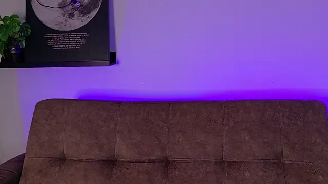 KeendraFox  online show from April 18, 10:07 am