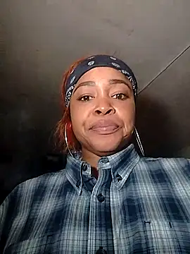 Snapshot of aquasgift chatting on October 15, 7:11 am aquasgift online show from October 15, 7:11 am
