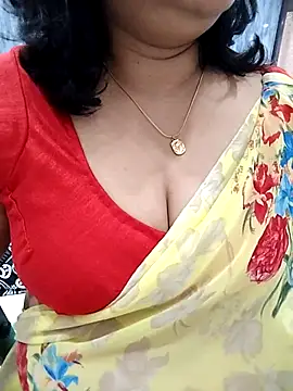 Snapshot of divya-jannu chatting on October 14, 5:37 pm divya-jannu online show from October 14, 5:37 pm