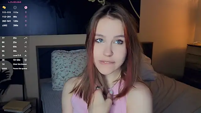 MaliaBourraine online show from December 1, 7:34 am