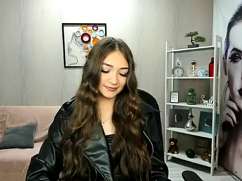 EllaClarke online show from March 28, 10:26 am