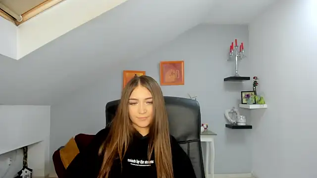 Snapshot of EllaClarke chatting on September 25, 2:38 pm EllaClarke online show from September 25, 2:38 pm