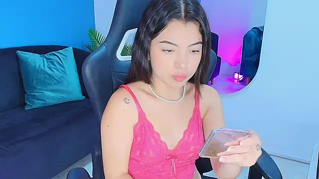 Snapshot of Johanna_Angel_ chatting on October 1, 11:37 am Johanna Angel online show from October 1, 11:37 am