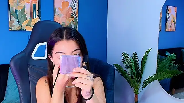 Snapshot of Johanna_Angel_ chatting on October 6, 12:11 pm Johanna Angel online show from October 6, 12:11 pm