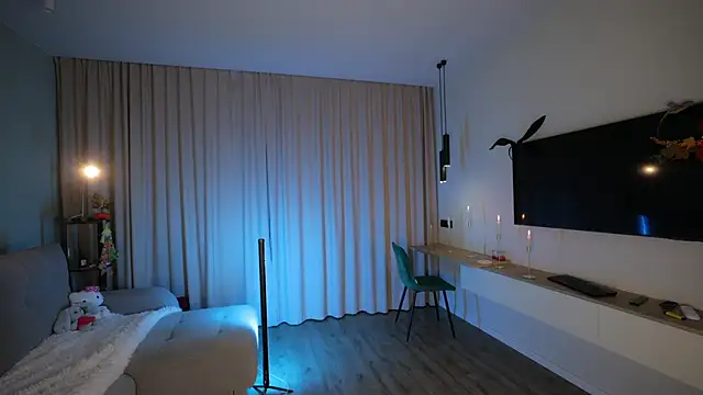 lovekissmes online show from November 17, 2:40 pm