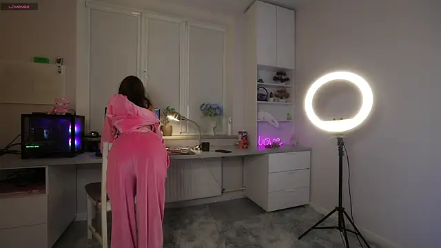 lovekissmes online show from November 2, 3:04 pm