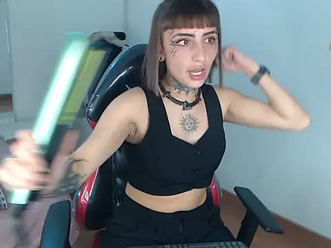 Gyal 8  online show from November 20, 3:18 am