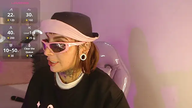 Gyal 8  online show from October 23, 8:48 pm