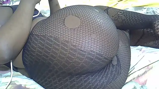 RawAuraa online show from October 26, 7:20 pm