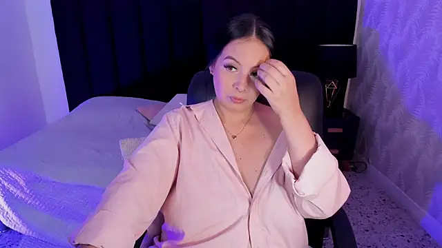 Snapshot of camiladuke7 chatting on October 3, 8:36 pm camiladuke7 online show from October 3, 8:36 pm