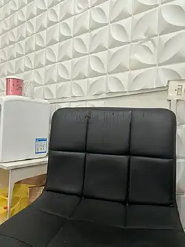 Valeriacris online show from April 29, 7:08 pm