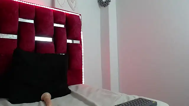 PamelaCruzThxl online show from October 28, 3:56 am