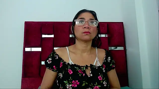 Snapshot of PamelaCruzThxl chatting on October 2, 12:21 pm PamelaCruzThxl online show from October 2, 12:21 pm