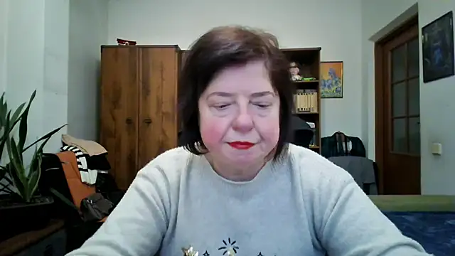 Violet Pulse online show from February 18, 1:43 pm