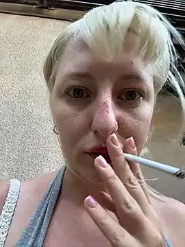 RonnieKiss online show from January 10, 9:47 am