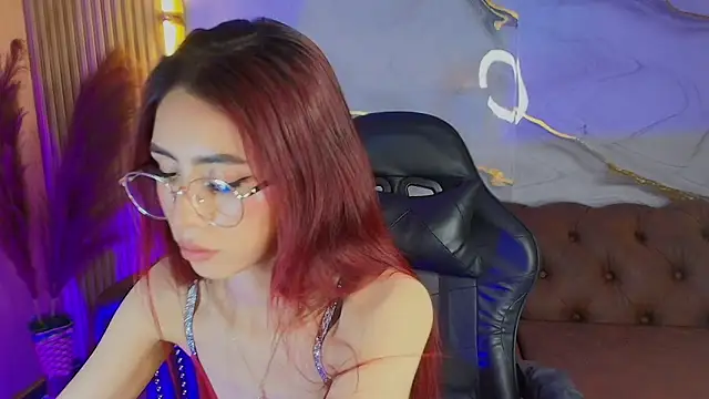 mia tf online show from October 27, 1:50 pm