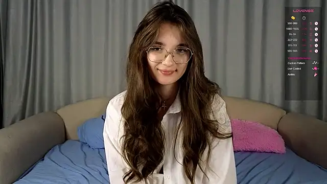 vivyboo111 online show from October 5, 10:04 pm