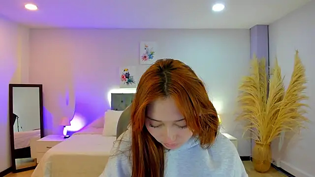 Snapshot of Samara_Hilton_2 chatting on October 8, 7:51 pm Samara Hilton 2 online show from October 8, 7:51 pm