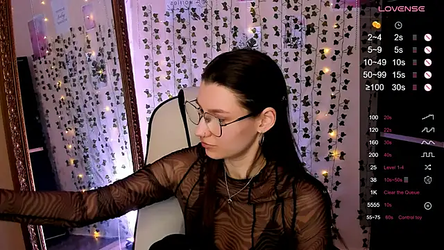 LinaBlossom  online show from March 28, 11:32 am