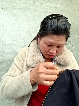 diamond-- online show from February 23, 9:53 am