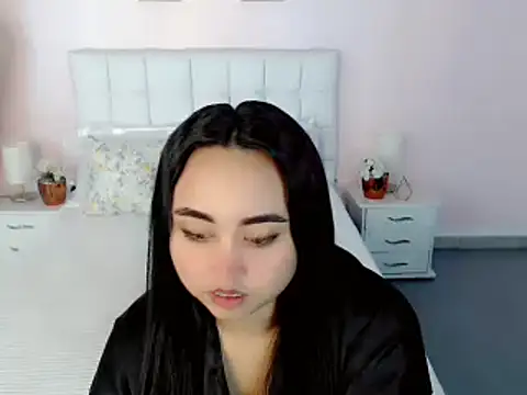Snapshot of Celeste_Monserrath chatting on October 12, 12:18 pm Celeste Monserrath online show from October 12, 12:18 pm