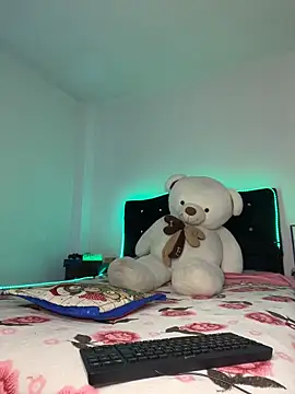 Linda rouse online show from November 25, 9:15 pm