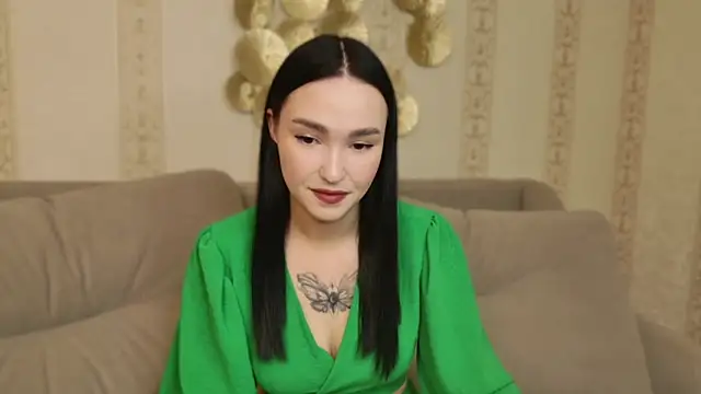 Snapshot of Amanda_Choi chatting on October 14, 5:21 am Amanda Choi online show from October 14, 5:21 am