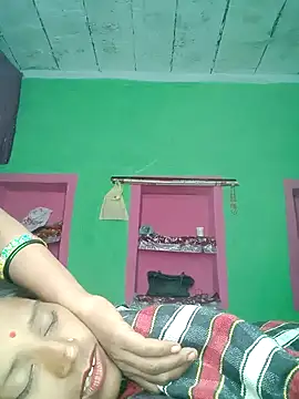 Hot bhomihh4 online show from October 9, 9:08 pm