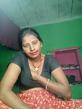 Hot bhomihh4 online show from October 5, 8:25 pm