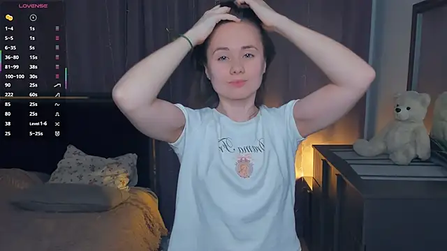 Crysta1Eva  online show from April 7, 8:00 pm