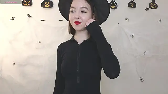 Veyaspace online show from October 30, 1:56 pm