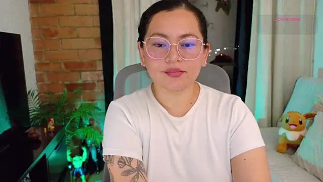 Chubby Licius online show from April 13, 12:23 am