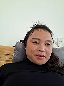 xuxulovezz online show from November 19, 5:18 am