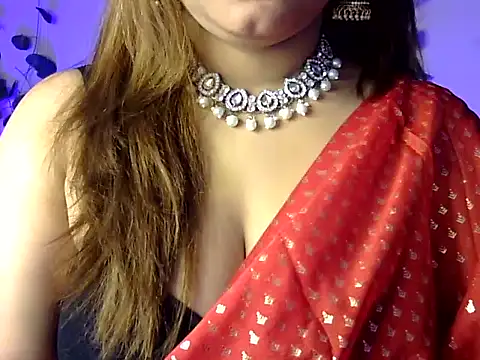 Aaliya02 online show from February 14, 11:45 am