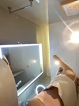 miumiu-66 online show from November 17, 1:23 pm