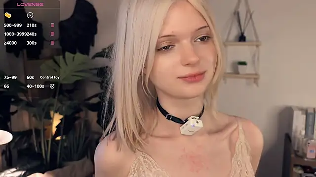 LaureMestler online show from April 12, 11:02 am