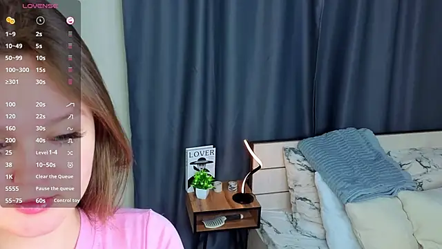 ElenoreReth online show from April 12, 1:41 am