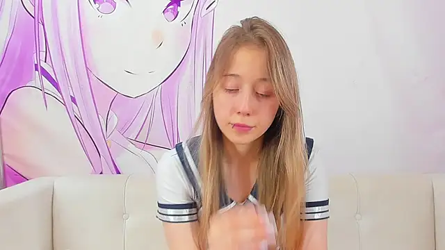 Angel Leeks online show from September 27, 5:47 am