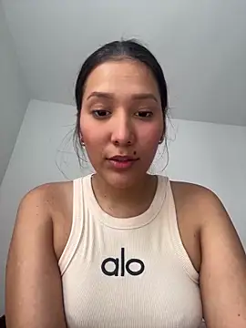 IsabellaJoness  online show from October 12, 9:28 pm