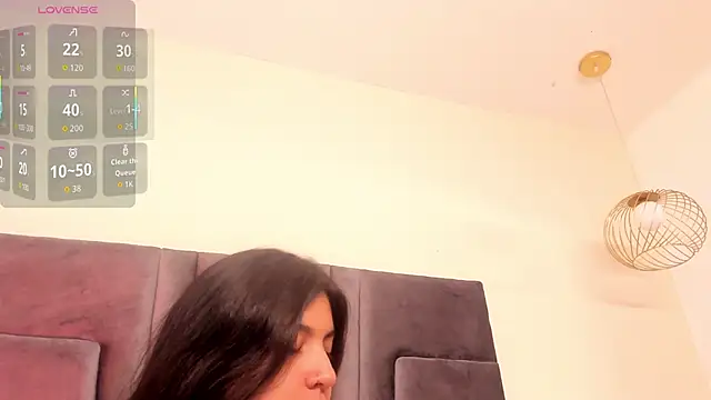 Snapshot of Alma_Foxxx chatting on October 8, 3:55 am Alma Foxxx online show from October 8, 3:55 am