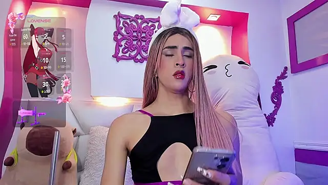 isa  fox online show from October 25, 12:40 am