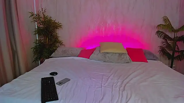 Alic Fox online show from February 3, 12:21 am