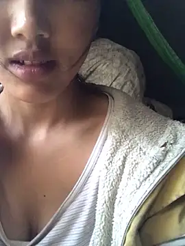 Snapshot of Mai_lovely chatting on September 30, 8:20 am Mai lovely online show from September 30, 8:20 am