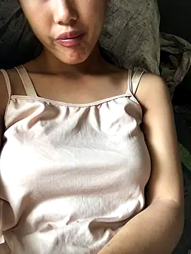 Snapshot of Mai_lovely chatting on October 2, 9:03 am Mai lovely online show from October 2, 9:03 am