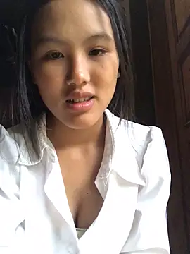 Snapshot of Mai_lovely chatting on September 29, 8:19 am Mai lovely online show from September 29, 8:19 am